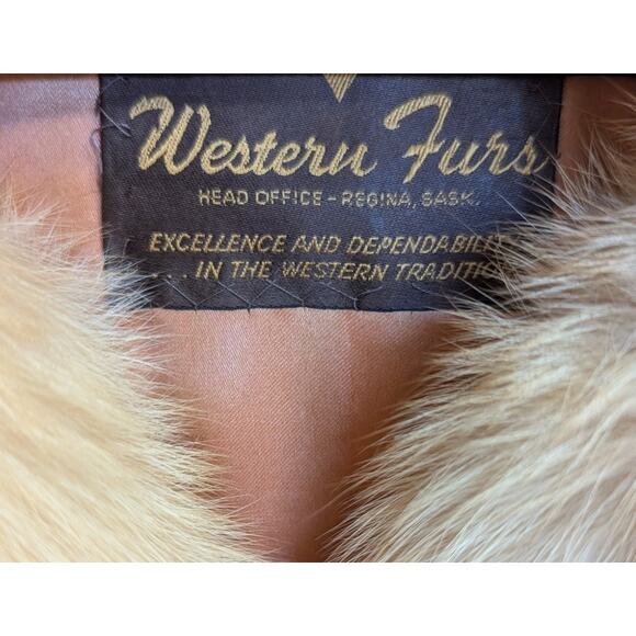 Vintage Real Red Fox Fur Jacket – Western Furs Canada – Size Medium - Picture 8 of 9
